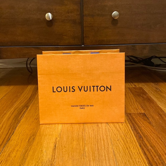 Louis Vuitton Shopping Bag - Picture 2 of 4